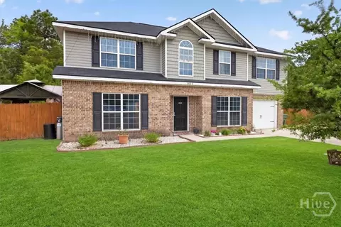 1404 Fawn Ct, Hinesville, GA 31313