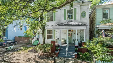 211 W 34th St, Savannah, GA 31401