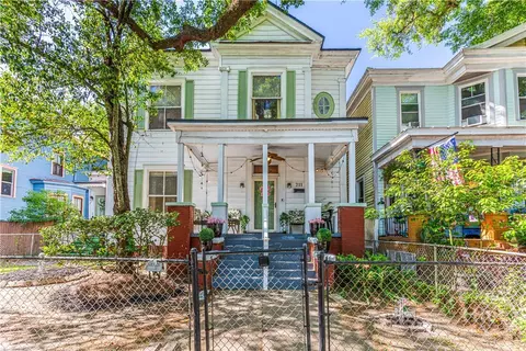 211 W 34th St, Savannah, GA 31401