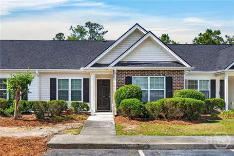 14 Rivermoor Ct, Savannah, GA 31407