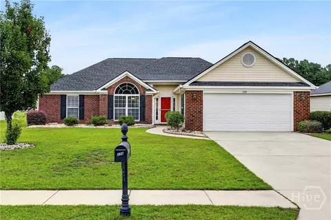 228 Pampas Dr, Pooler, GA 31322