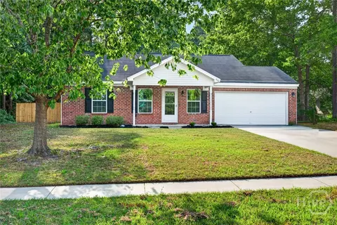410 Shadowbrook Cir, Springfield, GA 31329