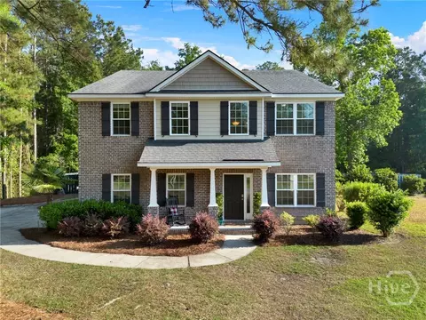 525 Dalcross Dr, Richmond Hill, GA 31324