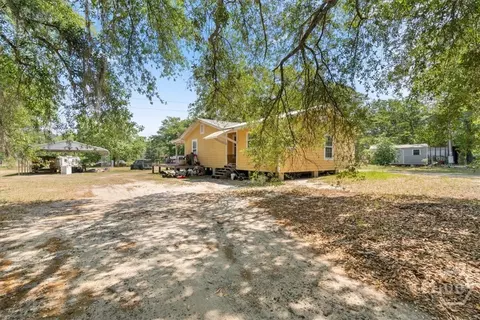136 Wildwood Church Rd, Pembroke, GA 31321