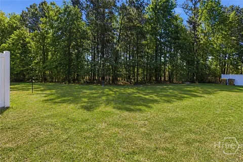 23 Moonlight Trl, Port Wentworth, GA 31407