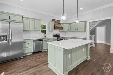 Kitchen - 674 Dunlevie Rd, Allenhurst, GA 31301 photo 3 of 5