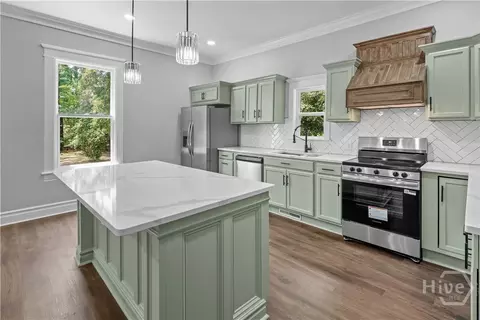 Kitchen - 674 Dunlevie Rd, Allenhurst, GA 31301 photo 1 of 5