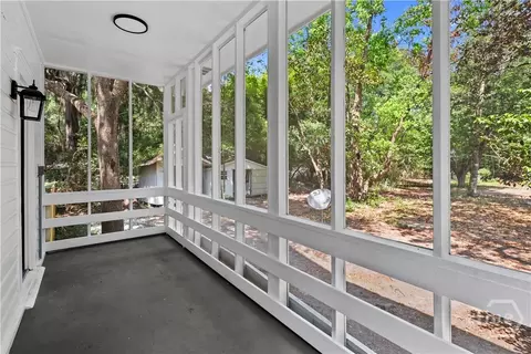 Exterior - 674 Dunlevie Rd, Allenhurst, GA 31301 photo 3 of 4