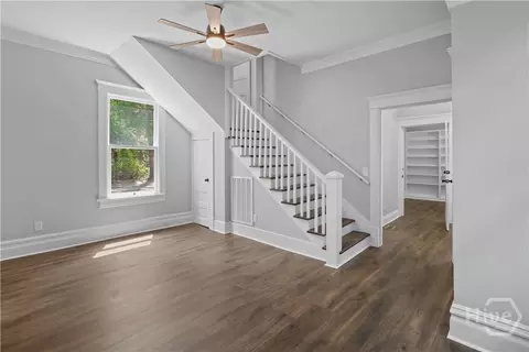 Living - 674 Dunlevie Rd, Allenhurst, GA 31301 photo 4 of 7