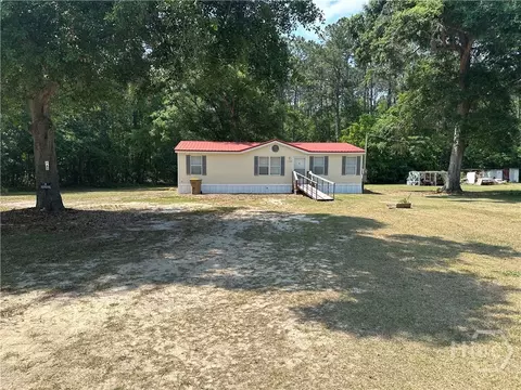 136 Corral Rd, Bloomingdale, GA 31302