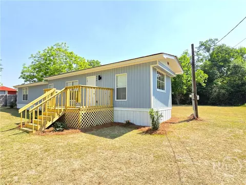 956 Donaldson St, Metter, GA 30439