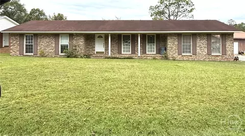 97 Cherry St, Statesboro, GA 30461