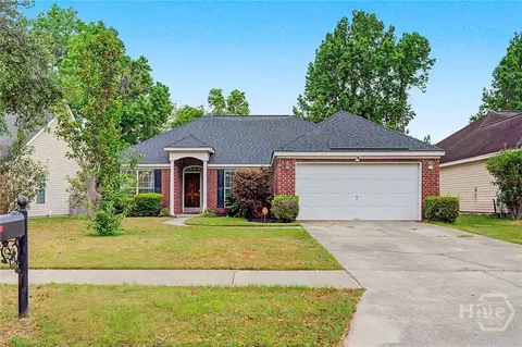 407 Laurel Hill Cir, Richmond Hill, GA 31324
