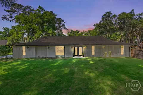 707 White Bluff Ave, Savannah, GA 31419