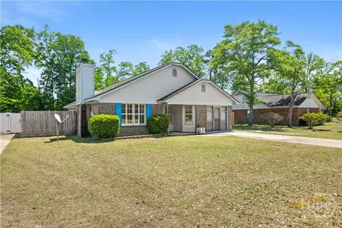 1103 Tomahawk Trl, Hinesville, GA 31313