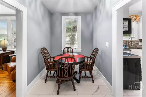 Dining - 510 E 512 E 39th St, Savannah, GA 31401 photo 1 of 3