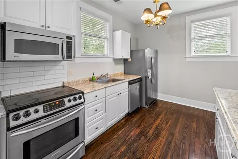 Kitchen - 510 E 512 E 39th St, Savannah, GA 31401 photo 4 of 6