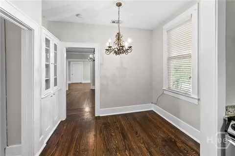 Dining - 510 E 512 E 39th St, Savannah, GA 31401 photo 3 of 3