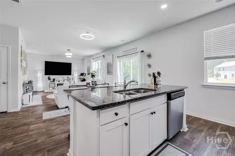 Kitchen - 104 Charles Ln, Pooler, GA 31322 photo 5 of 5