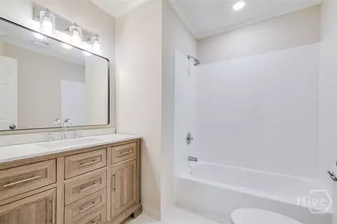 Bath - 1 Longleaf Cir, Pooler, GA 31322 photo 3 of 3