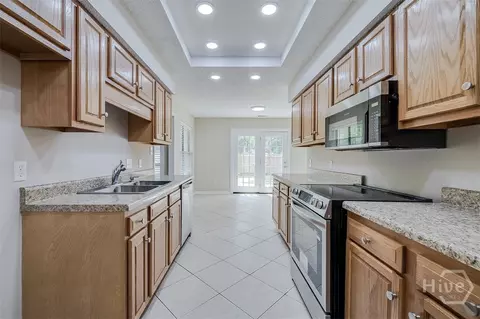 Kitchen - 1 Longleaf Cir, Pooler, GA 31322 photo 4 of 4