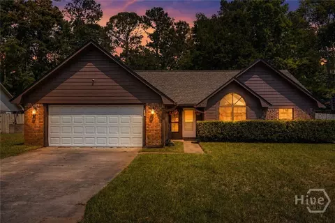 503 Creekview Dr, Hinesville, GA 31313