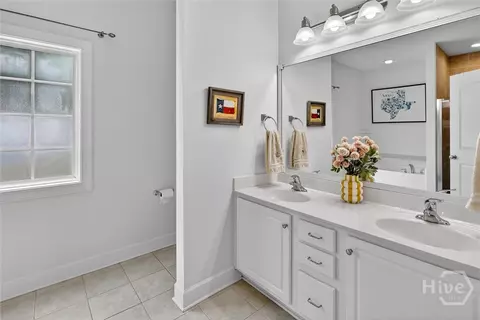 Bath - 57 Gateway Dr, Pooler, GA 31322 photo 1 of 4