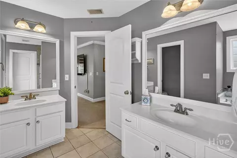 Bath - 57 Gateway Dr, Pooler, GA 31322 photo 2 of 4