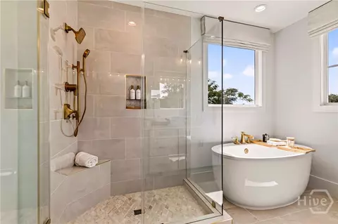 Bath - 308 Reserve Way, Savannah, GA 31401 photo 2 of 5