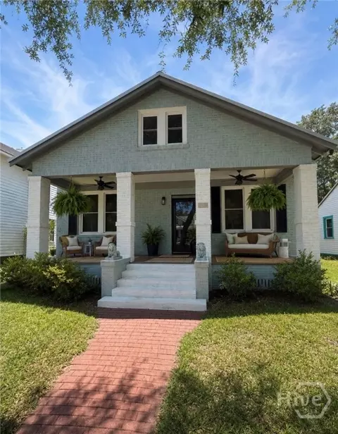 1129 E Duffy St, Savannah, GA 31404