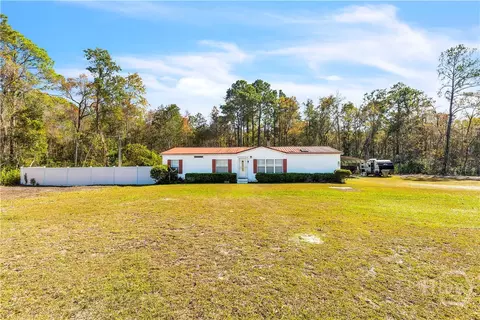 2109 Blue Jay Rd, Guyton, GA 31312