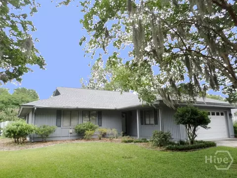 2 Lauren Ct, Savannah, GA 31419