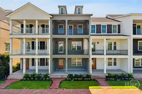 412 Legends Ct, Savannah, GA 31401