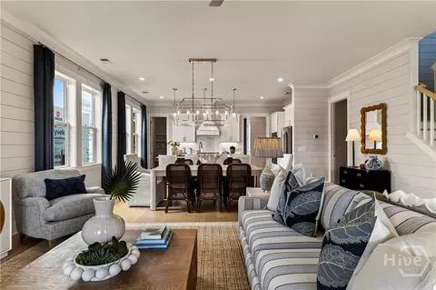 Living - 104 Reserve Cir, Savannah, GA 31401 photo 1 of 3