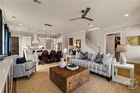 Living - 104 Reserve Cir, Savannah, GA 31401 photo 2 of 3
