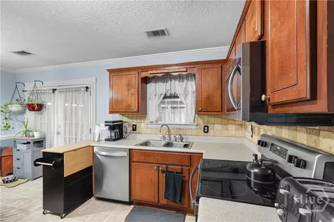 Kitchen - 8 Mitchell Dr, Rincon, GA 31326 photo 1 of 4