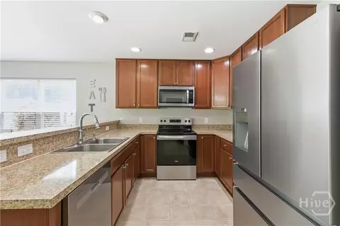 Kitchen - 222 Cattle Run Way, Pooler, GA 31322 photo 2 of 3