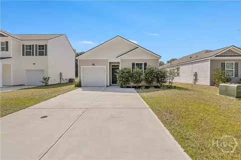 147 Hazy Ln, Hinesville, GA 31313