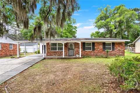 2206 Jordan Dr, Savannah, GA 31404