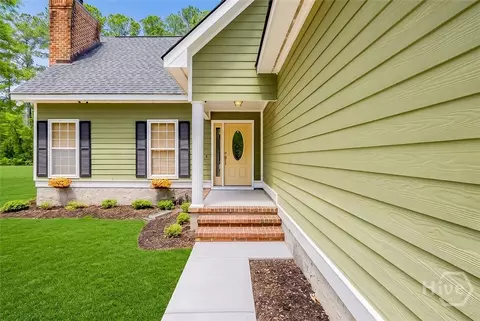 Exterior - 102 Julia Ct, Springfield, GA 31329 photo 2 of 5