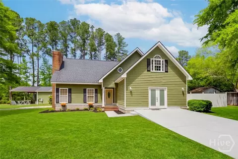 102 Julia Ct, Springfield, GA 31329