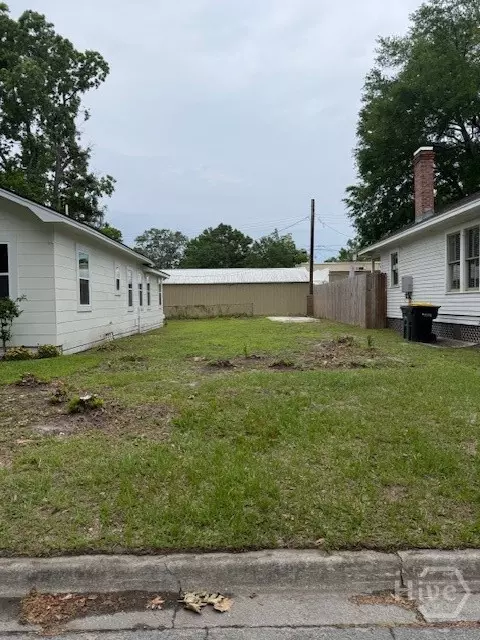 656 E 34th St, Savannah, GA 31401