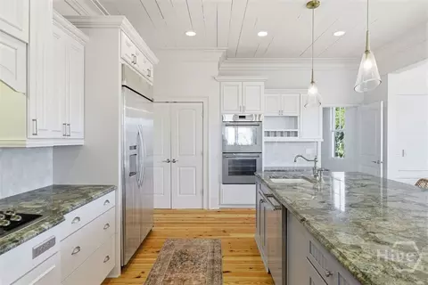 Kitchen - 49 River Rd, Daufuskie Island, SC 29915 photo 5 of 6