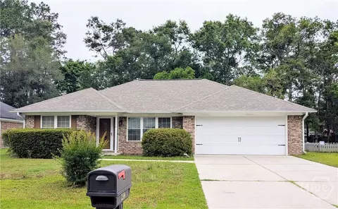 239 Bordeaux Ln, Savannah, GA 31419