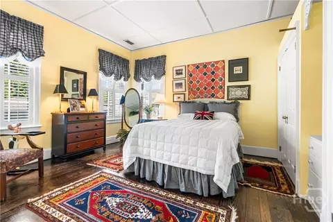 Bedroom - 34 E 50th St, Savannah, GA 31405 photo 3 of 4