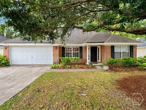 110 Chapel Dr, Savannah, GA 31406