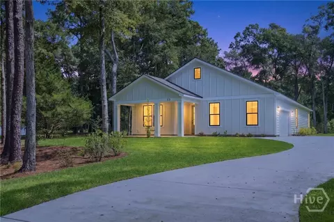 53 Marsh Dr, Ladys Island, SC 29907