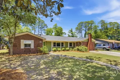 11 Keystone Dr, Savannah, GA 31406