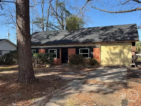 1600 Sylvester Dr, Savannah, GA 31415