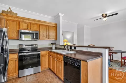 Kitchen - 306 E 33rd St, Savannah, GA 31401 photo 1 of 1